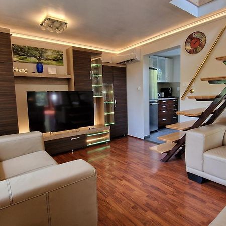 Villa Pilis Hills View Deluxe House With Pool & Ac Near Bp Pilisszentivan Esterno foto